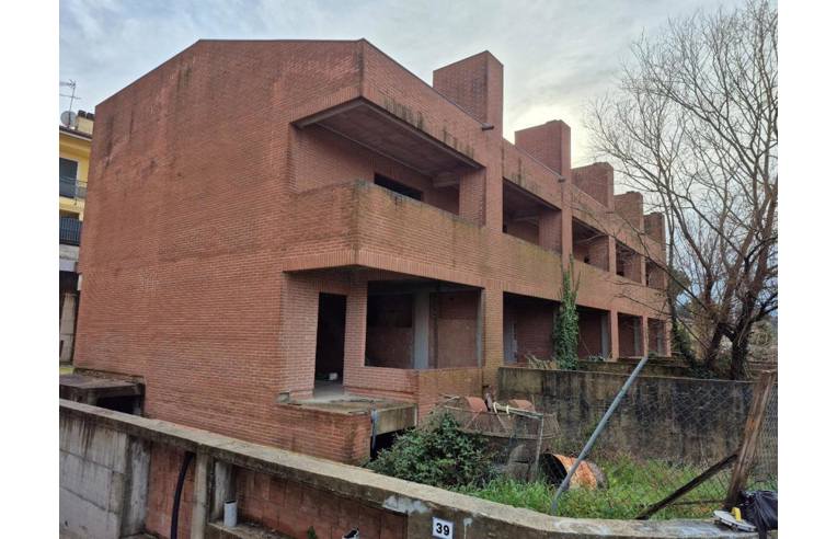 casa indipendente in vendita a Marino