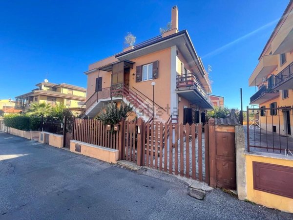 appartamento in vendita a Marino in zona Cava dei Selci