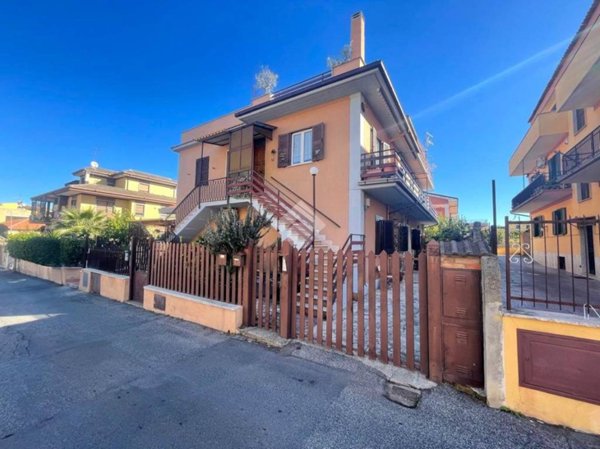 appartamento in vendita a Marino in zona Cava dei Selci