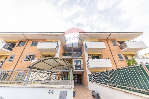 appartamento in vendita a Marino in zona Poggio delle Mole