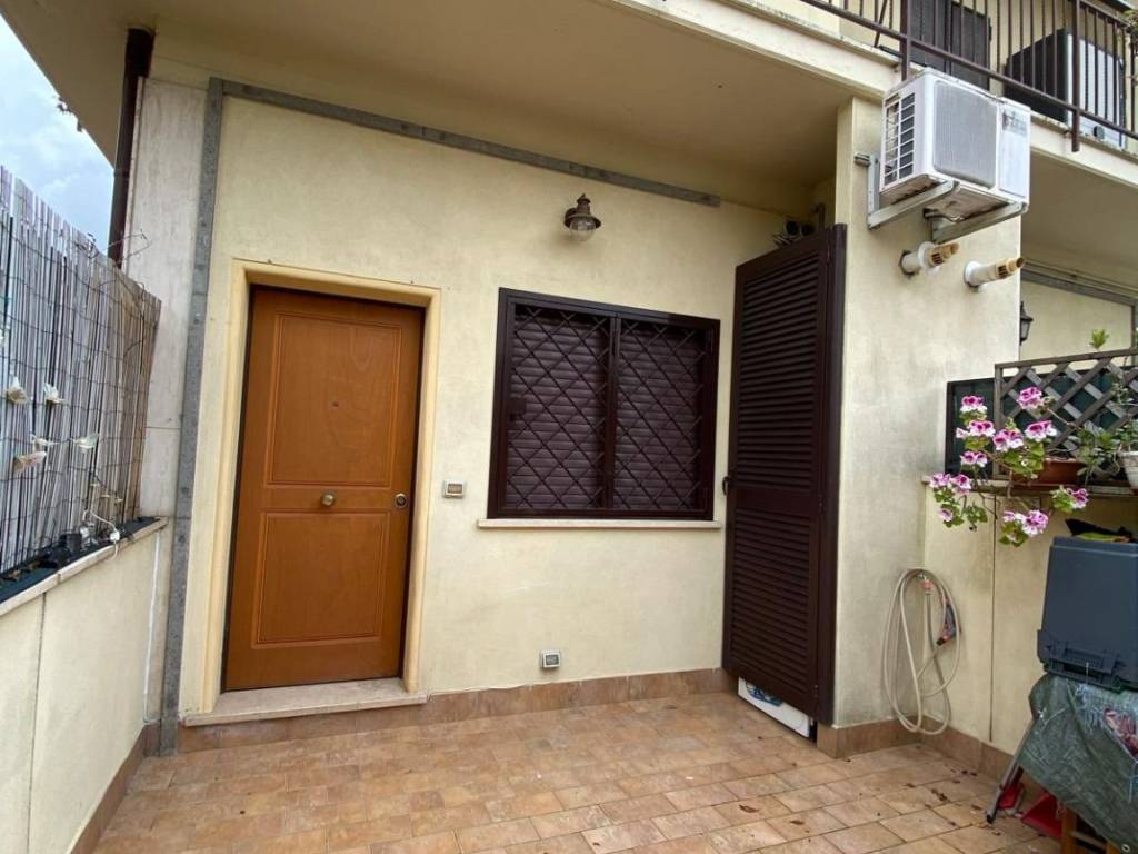 appartamento in vendita a Marino in zona Santa Maria delle Mole