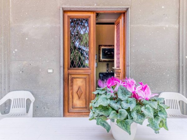 casa indipendente in vendita a Marino in zona Due Santi