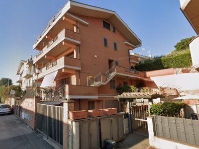 appartamento in vendita a Marino in zona Frattocchie