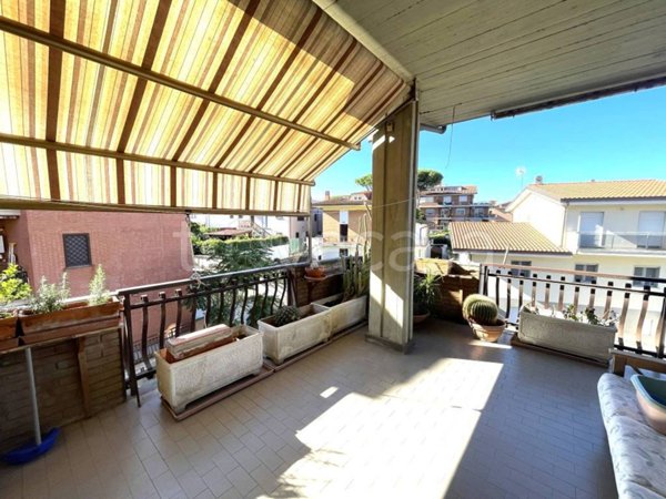 appartamento in vendita a Marino in zona Santa Maria delle Mole