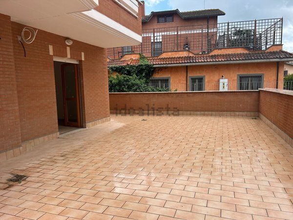 appartamento in vendita a Marino in zona Poggio delle Mole