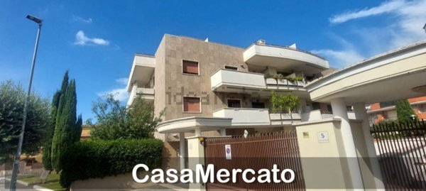 appartamento in vendita a Marino in zona Santa Maria delle Mole