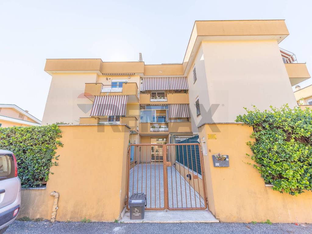 appartamento in vendita a Marino in zona Poggio delle Mole