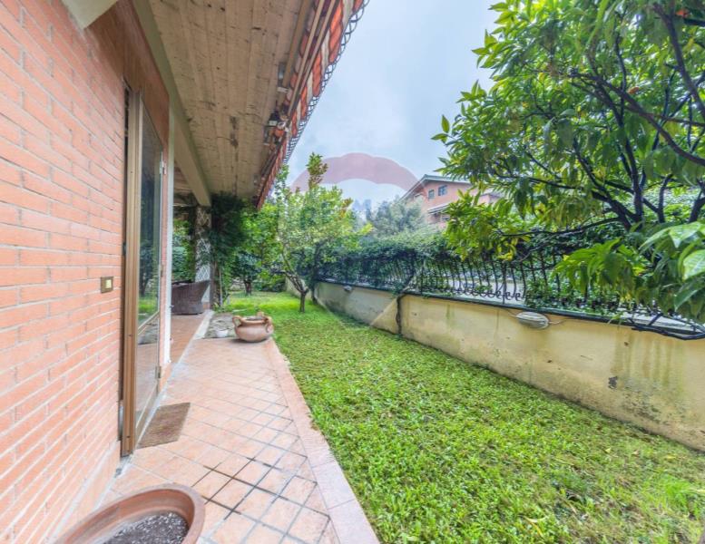 casa indipendente in vendita a Marino in zona Santa Maria delle Mole