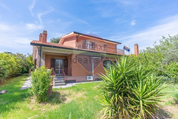 casa indipendente in vendita a Marino in zona Frattocchie