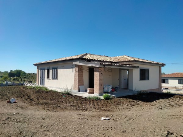 casa indipendente in vendita a Marino