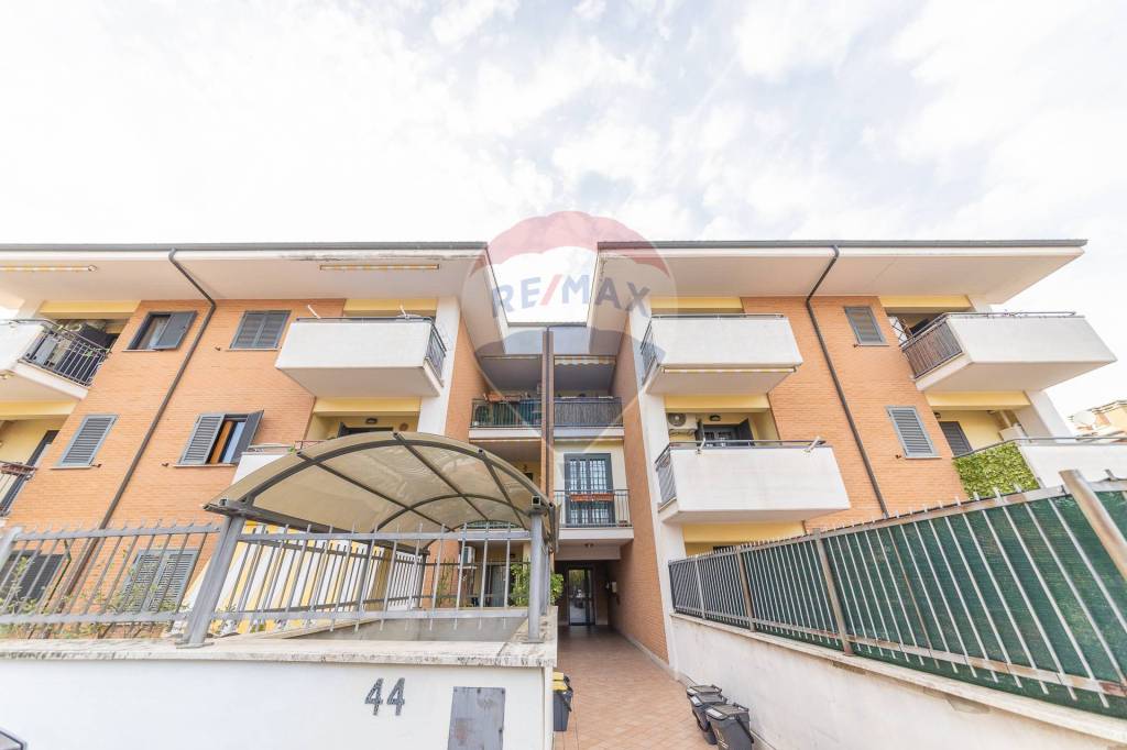 appartamento in vendita a Marino in zona Poggio delle Mole