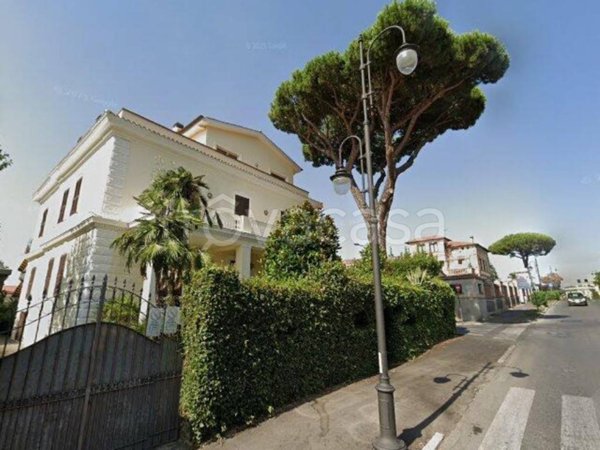 casa indipendente in vendita a Marino