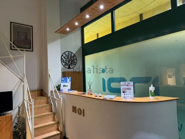 ufficio in vendita a Marino