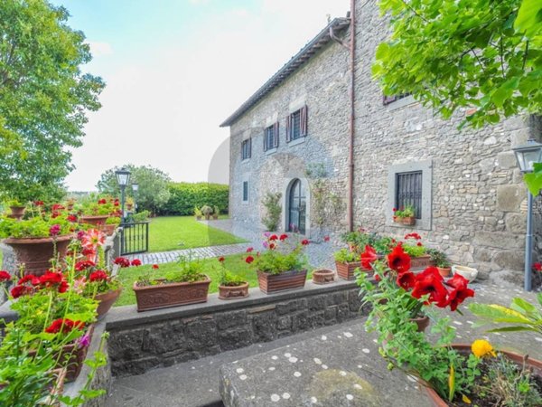 casa indipendente in vendita a Marino