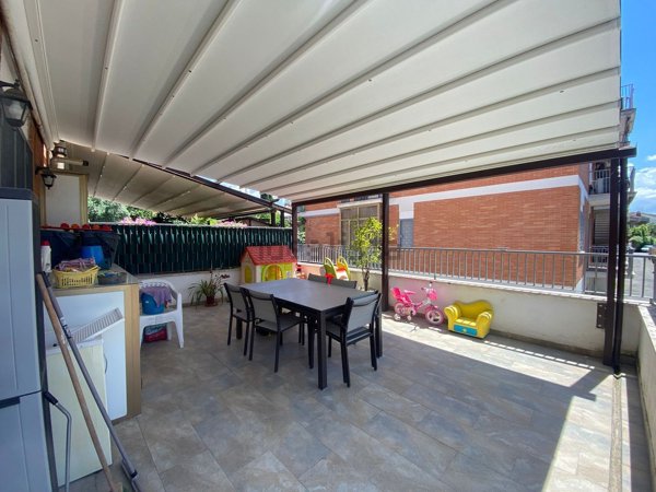 appartamento in vendita a Marino in zona Santa Maria delle Mole