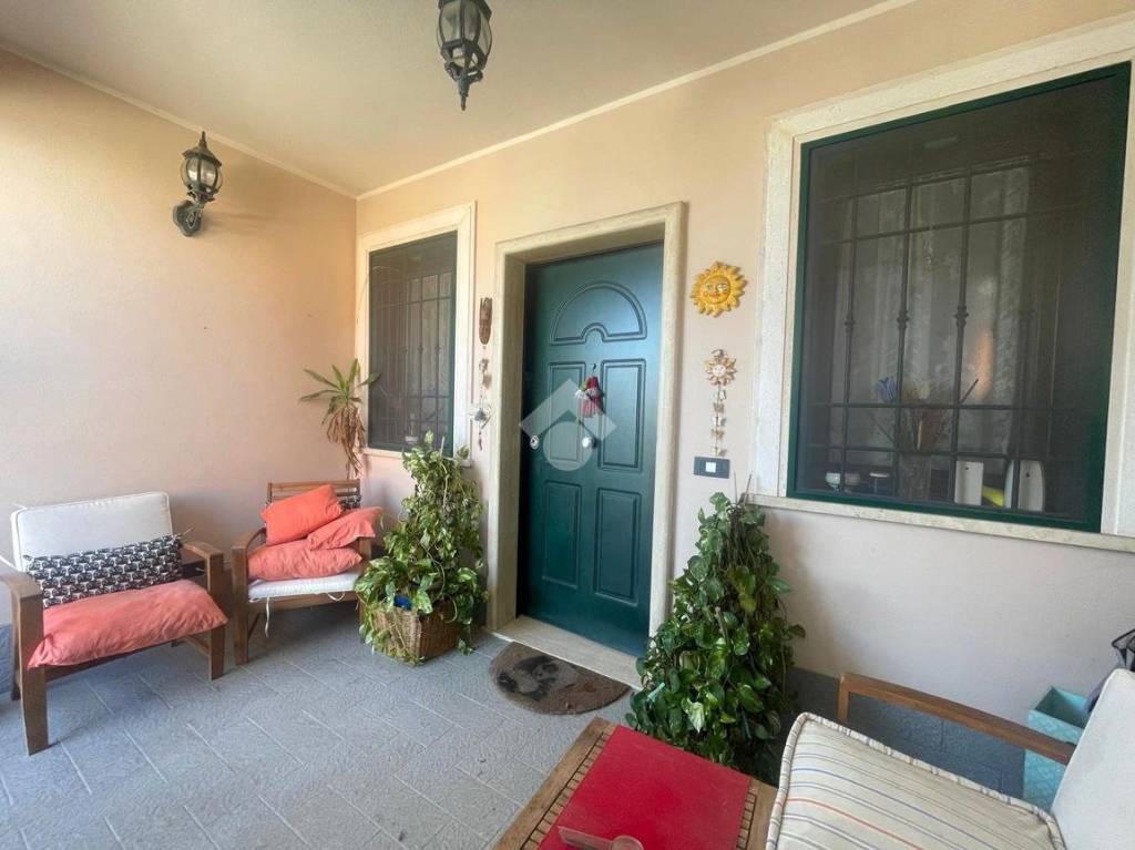 casa indipendente in vendita a Marino in zona Castelluccia