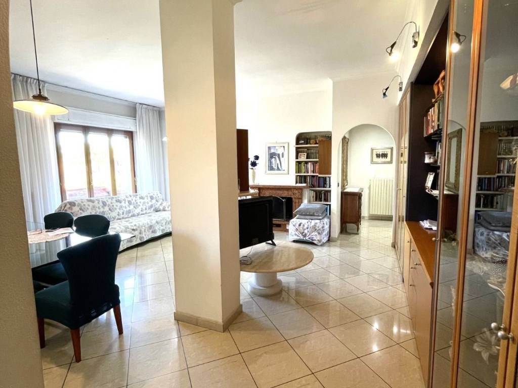 appartamento in vendita a Marino in zona Castelluccia