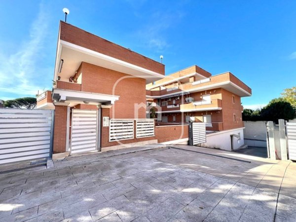 appartamento in vendita a Marino in zona Poggio delle Mole