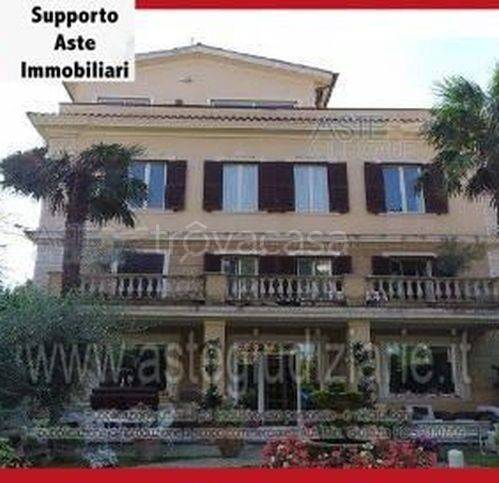 casa indipendente in vendita a Marino