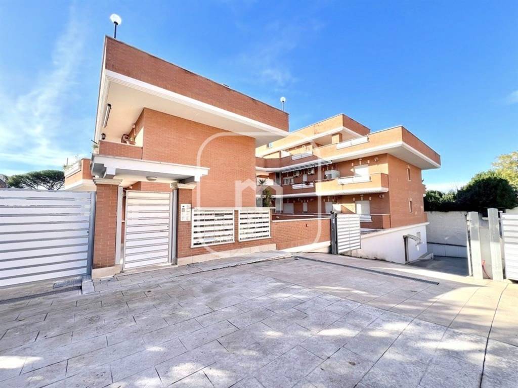 appartamento in vendita a Marino in zona Poggio delle Mole