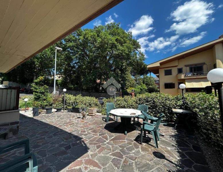 casa indipendente in vendita a Marino