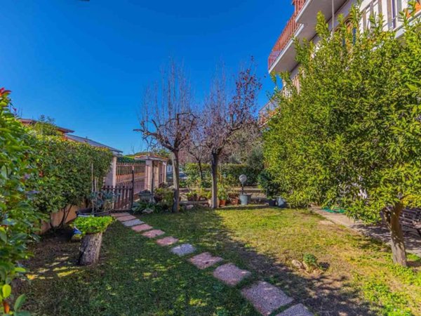 appartamento in vendita a Marino in zona Cava dei Selci