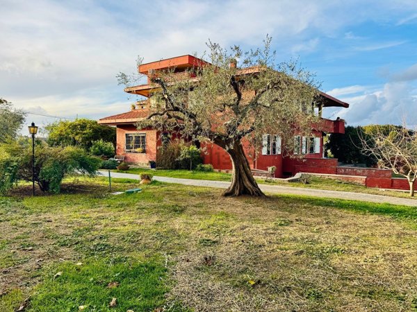 casa indipendente in vendita a Marino