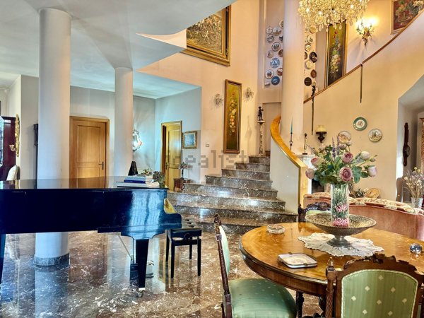 casa indipendente in vendita a Marino