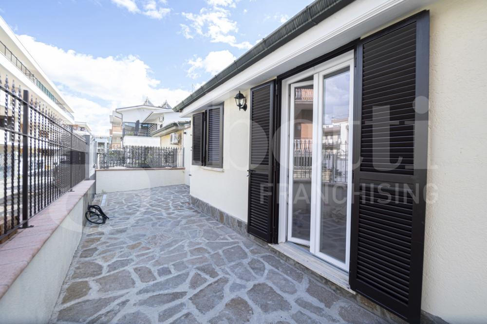 appartamento in vendita a Marino in zona Poggio delle Mole