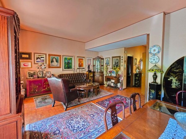 esavano in vendita a Marino in zona Poggio delle Mole