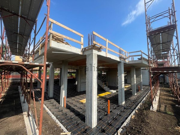 casa indipendente in vendita a Marino