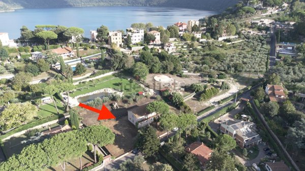 casa semindipendente in vendita a Marino