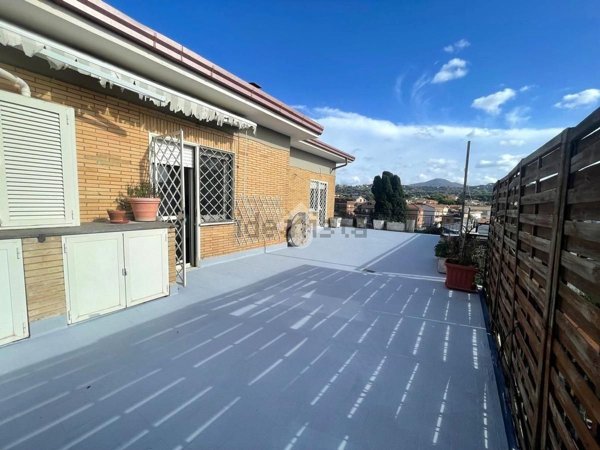 appartamento in vendita a Marino in zona Frattocchie