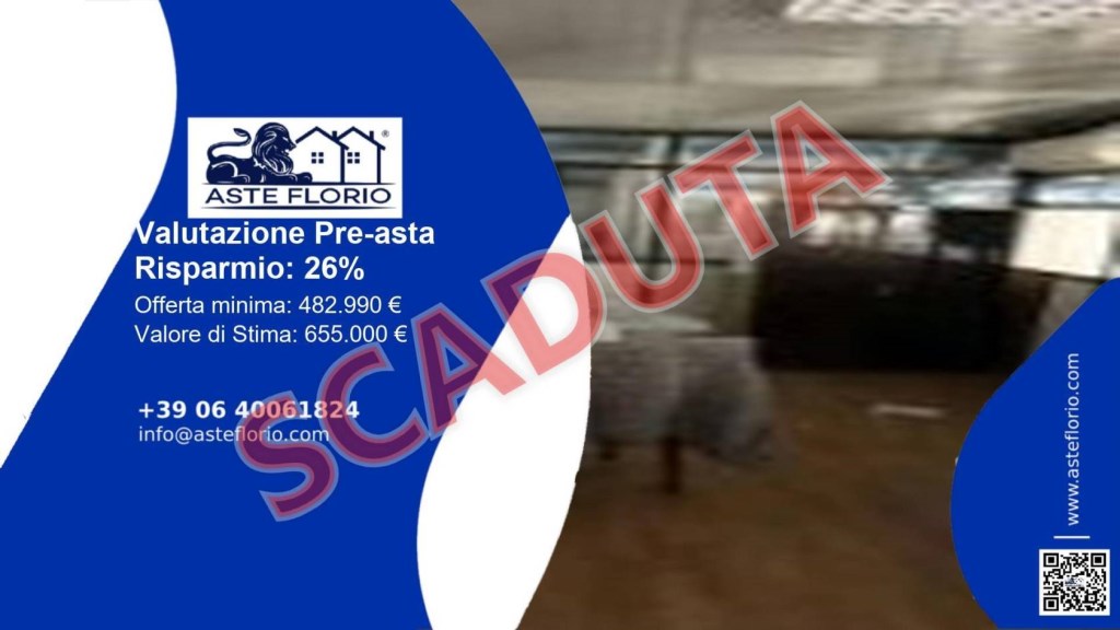 locale commerciale in vendita a Marino