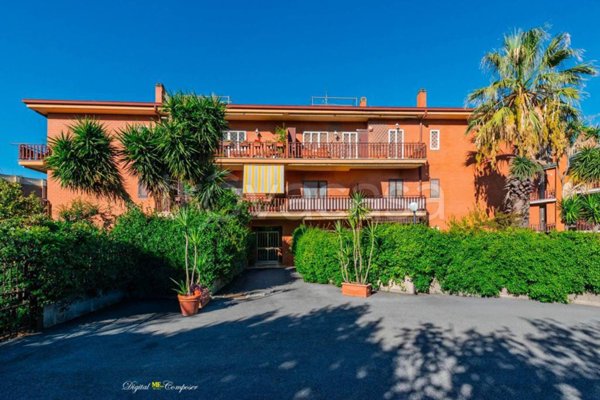 appartamento in vendita a Marino in zona Santa Maria delle Mole