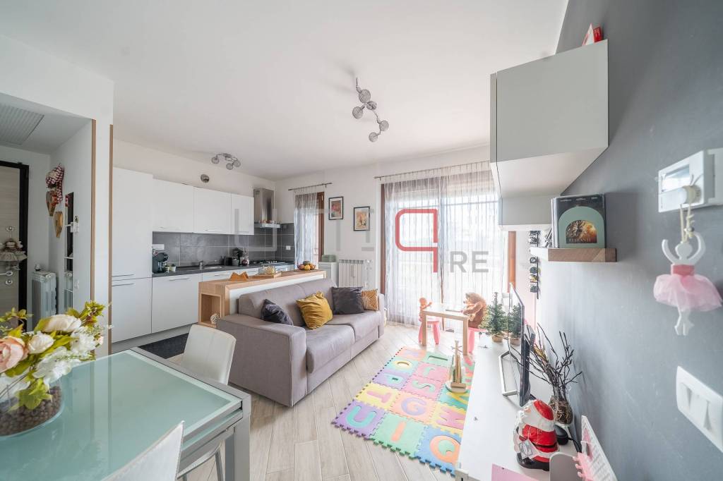 appartamento in vendita a Marino in zona Santa Maria delle Mole