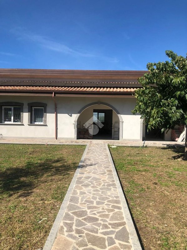 casa indipendente in vendita a Marino