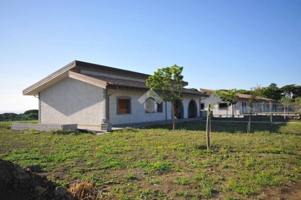 casa indipendente in vendita a Marino in zona Due Santi