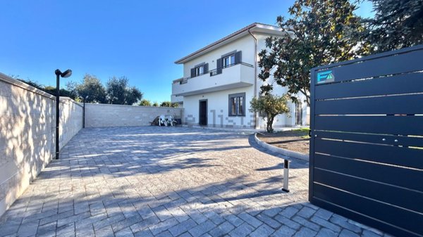 casa indipendente in vendita a Marino in zona Frattocchie