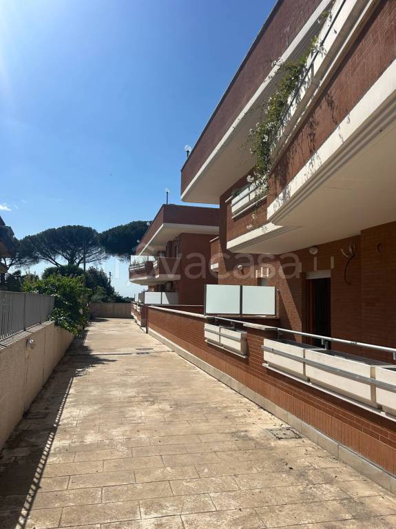appartamento in vendita a Marino in zona Poggio delle Mole