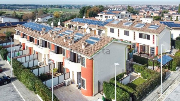 appartamento in vendita a Marino in zona Frattocchie