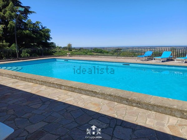 casa indipendente in vendita a Marino