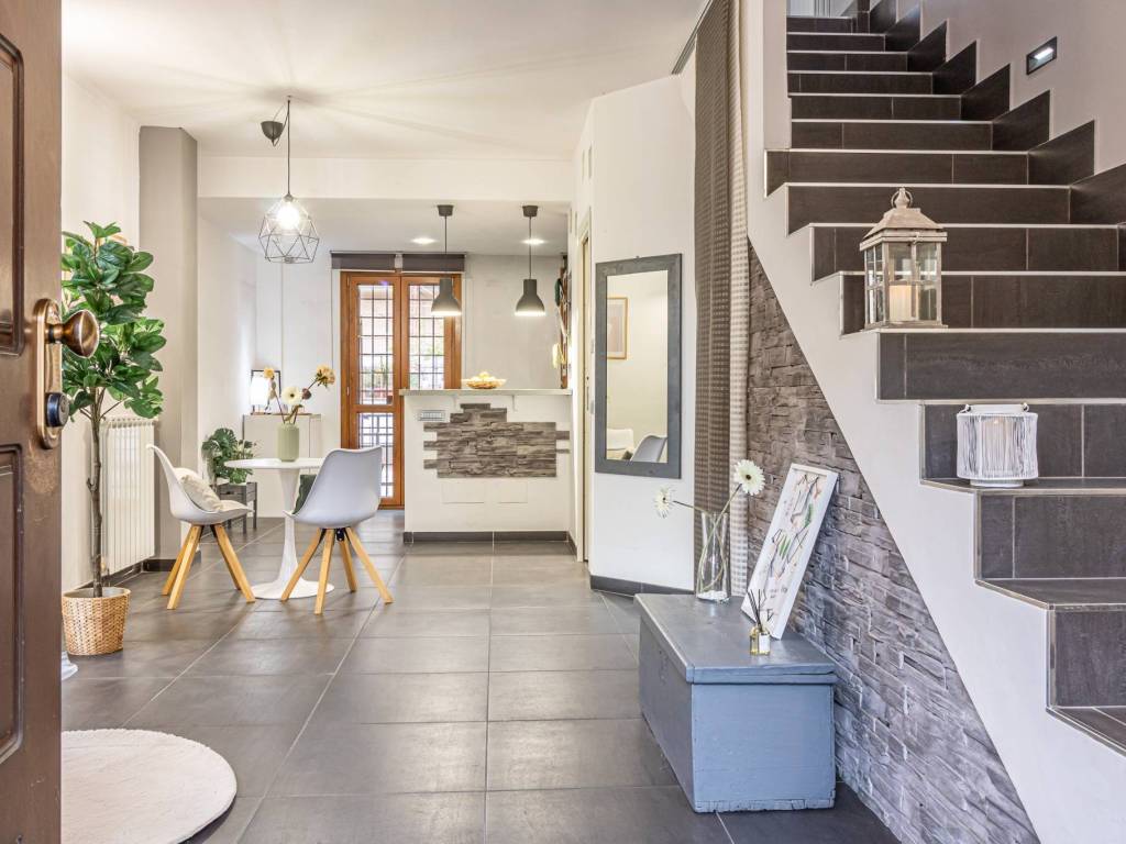 casa indipendente in vendita a Marino