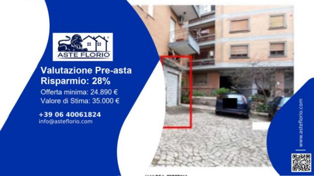 locale commerciale in vendita a Marino