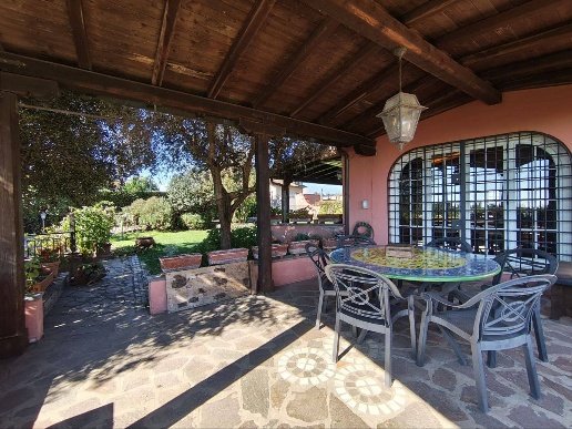 casa indipendente in vendita a Marino in zona Frattocchie