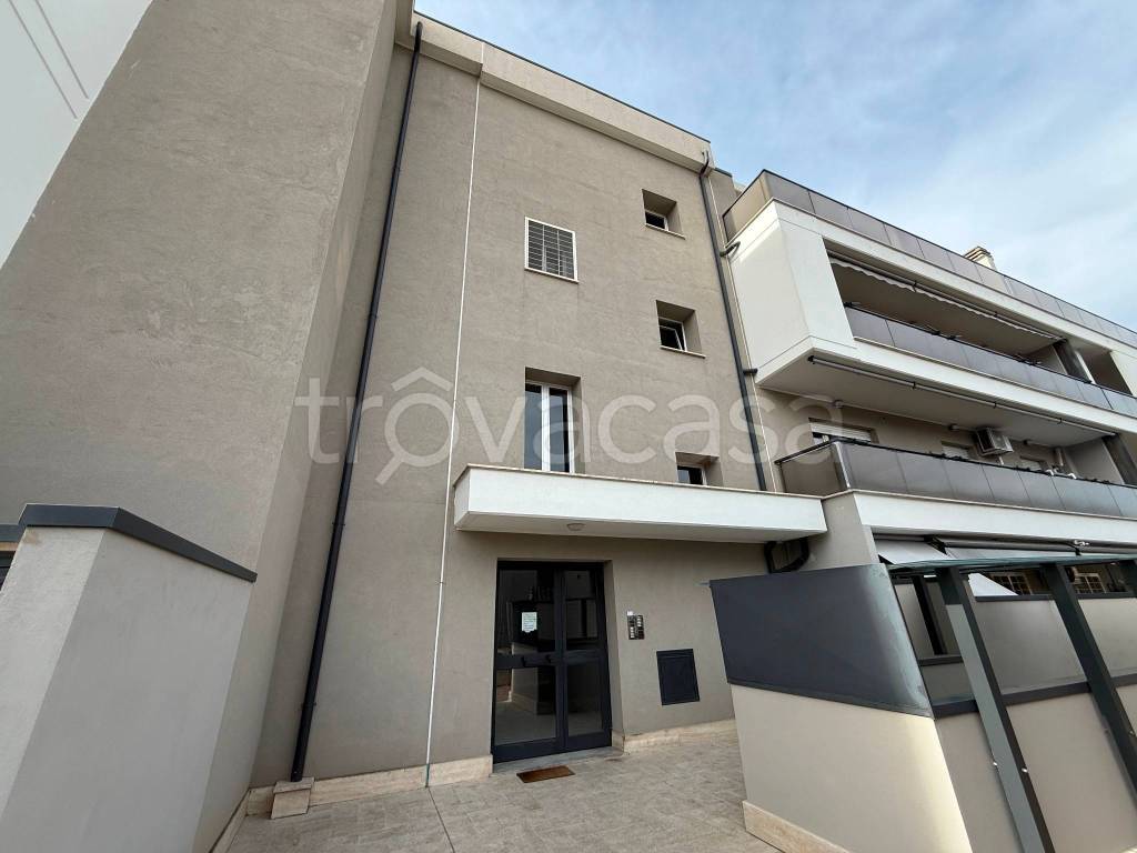 appartamento in vendita a Marino in zona Poggio delle Mole