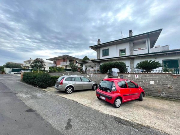 appartamento in vendita a Marino in zona Cava dei Selci