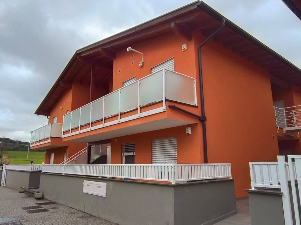 appartamento in vendita a Marino in zona Santa Maria delle Mole