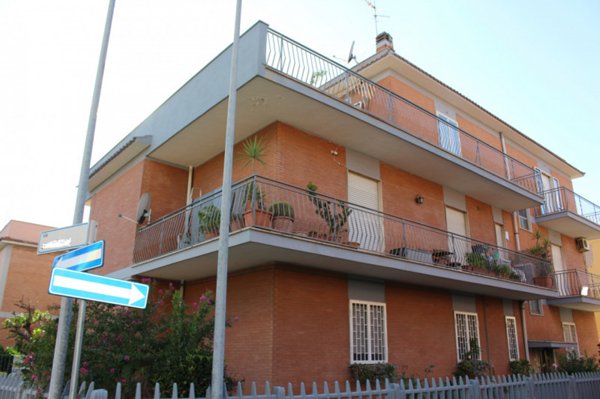 appartamento in vendita a Marino in zona Cava dei Selci