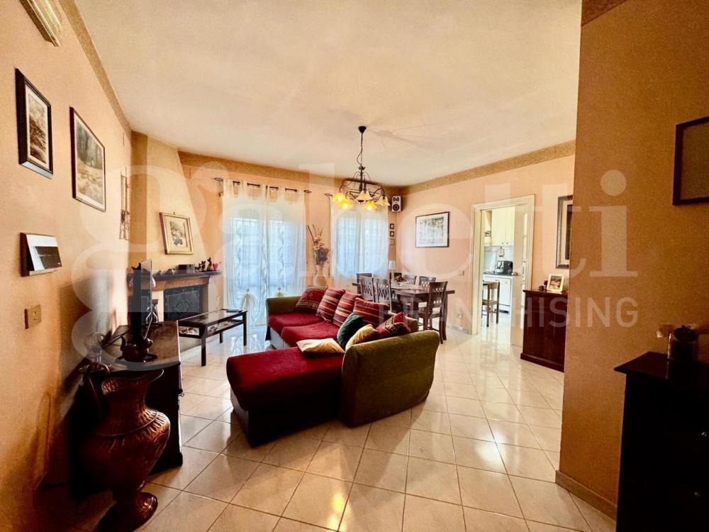 appartamento in vendita a Marino in zona Poggio delle Mole